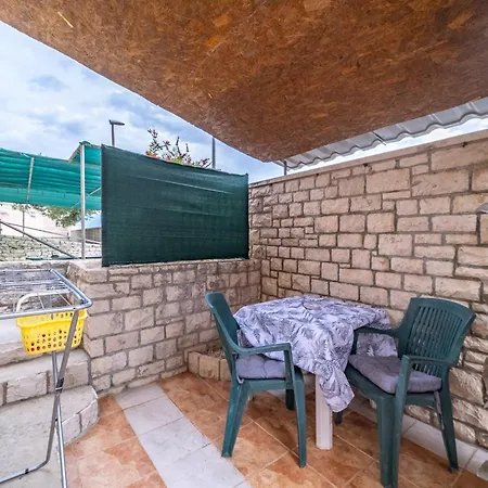 Apartment Lada Near Center *
